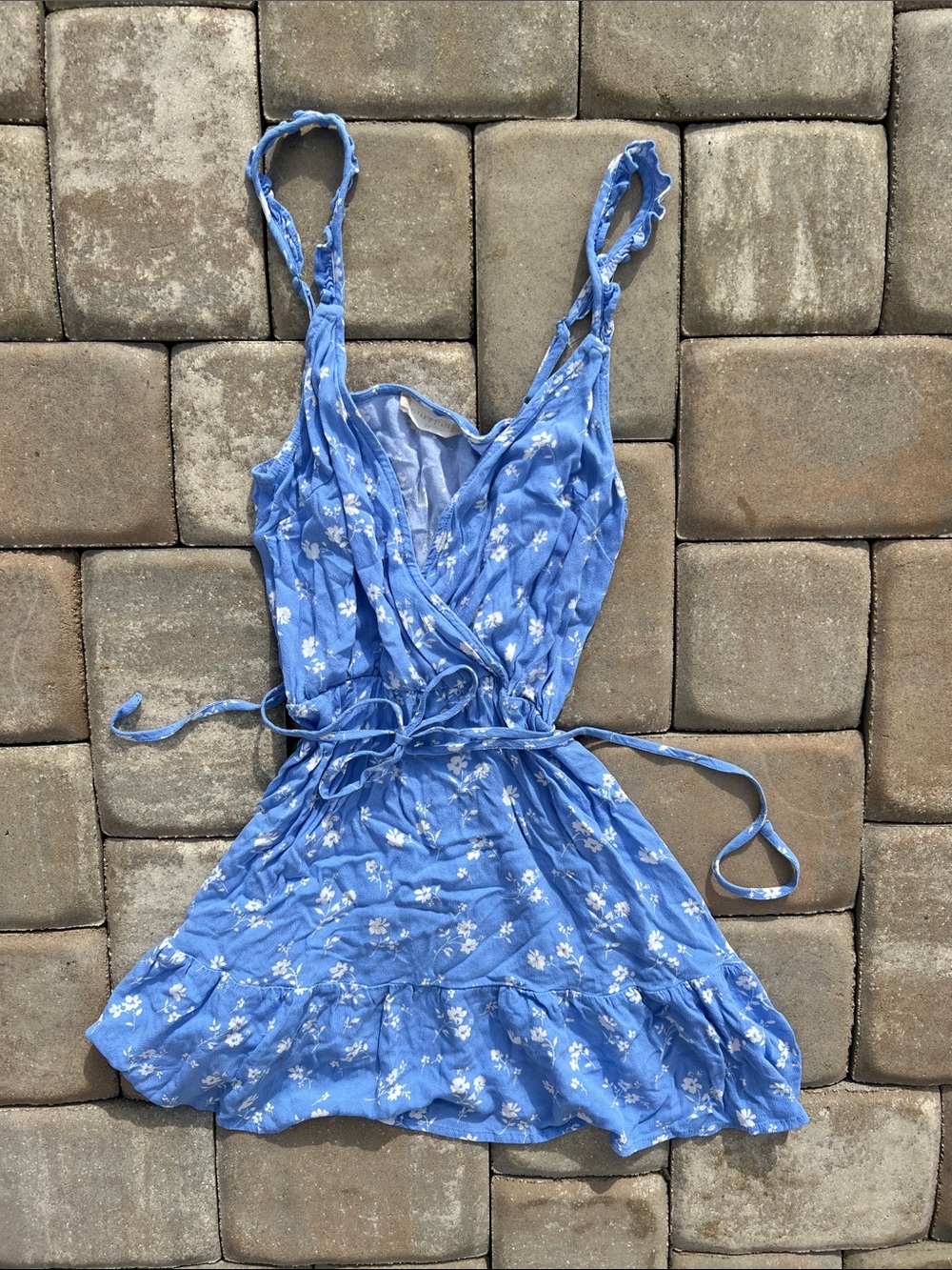 Altar’d State Blue & White Floral Tie-Waist Dress